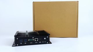 Intel Core i5 8279U Processor Zachte router 6 LAN 1 RS232 COM 1 RJ45 COM
